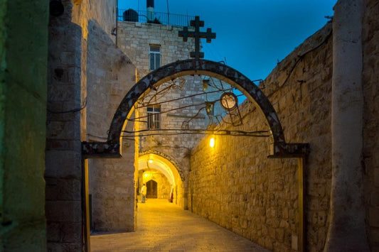 Sacred Habits: Living Faith the Holy Land Way